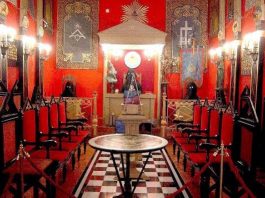 Reproducción malintencionada de un templo masónico existente en el Archivo de Salamanca.