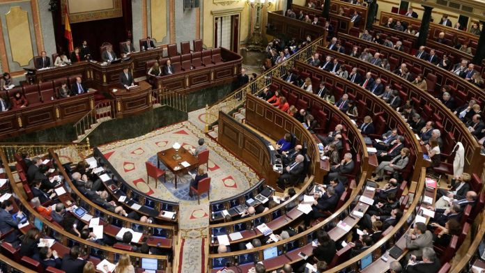 La democracia española respeta y protege a la Masonería. RTVE