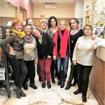Leonor en el centro de la imagen con las compañeras que hacen público hoy su testimonio en Cáceres.