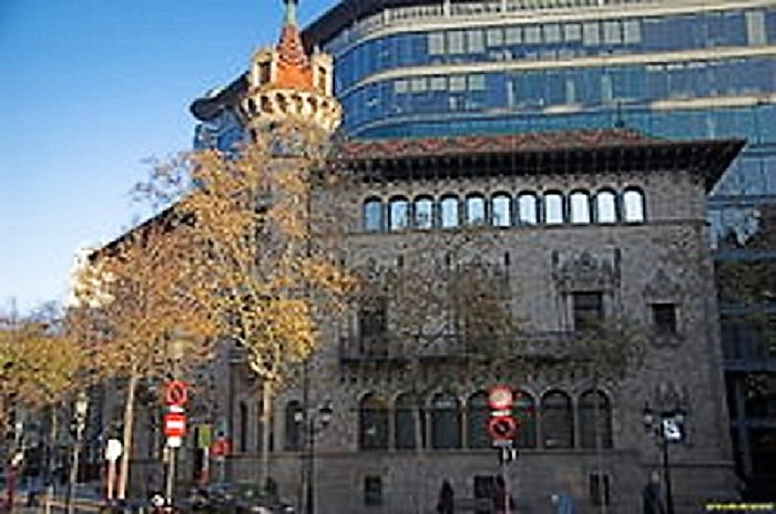 Diputación de Barcelona, de la que fue presidente Celestino Corbacho. WIKIPEDIA