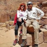 La periodista con Mahmud en el desierto jordano.