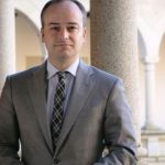 Ivan Redondo puede estar incurriendo en un caso flagrante de incompatibilidad, al mantener su empresa en funcionamiento.