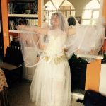 LA MUJER QUE SE CASÓ CONSIGO MISMA.