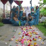 LA MUJER QUE SE CASÓ CONSIGO MISMA.