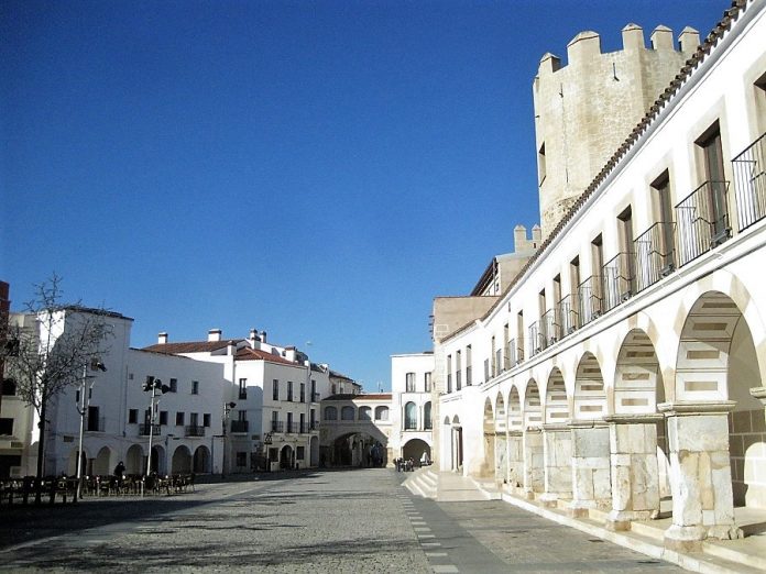De alguna forma, lo medieval ha pervivido. Plaza Alta de Badajoz. PROPRONews