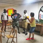 Ensayando en el salón que ha cedido la parroquia de San José Cáceres.
