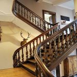 Una de las monumentales escaleras del castillo. J.M. PAGADOR