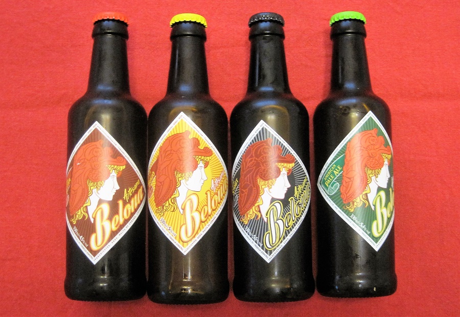Cuatro de las variedades de cerveza artesana que elabora Belona. PROPRONews