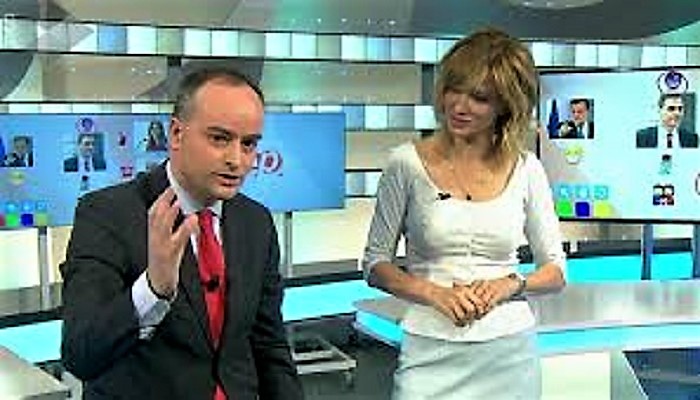 Iván Redondo impartiendo doctrina en Antena 3. A él se atribuye la maniobra del debate a cinco en Atresmedia, luego frustrado.