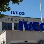 Aquí trabajan los llamados compañeros de la víctima, que, generosos, incluso guardaron un minuto de silencio por ella. RTVE