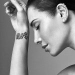 Pilar Rubio en Twitter enseña un tatuaje en el sitio donde deberán llevarlo sus invitados.