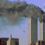 El segundo avión se dirige a la otra torre. RTVE