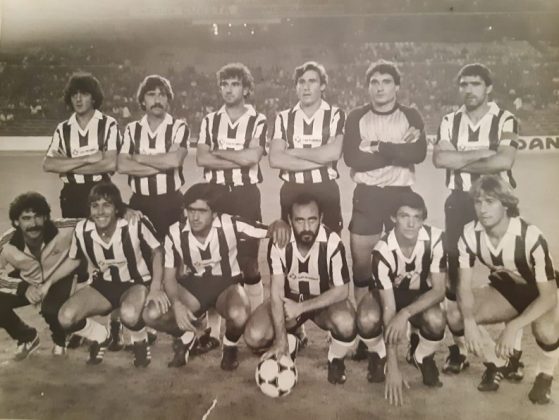 Con un equipo histórico del C. D. Badajoz.
