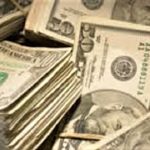 Los argentinos solo pueden comprar ahora entre 100 y 200 dólares por mes. CLARÍN