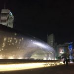 Plaza futurista de Seul, con diseño de Zaha Hadid.