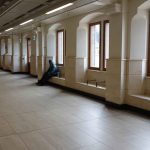 Espera en la Estación Central. CHEMA BUENECHEA