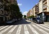 Calle de una ciudad española, con sus vecinos recluidos a causa del coronavirus. J.M. PAGADOR