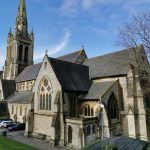 Iglesia de St. Peter y su cementerio junto al pub Mary Shelley. ELISA BLÁZQUEZ