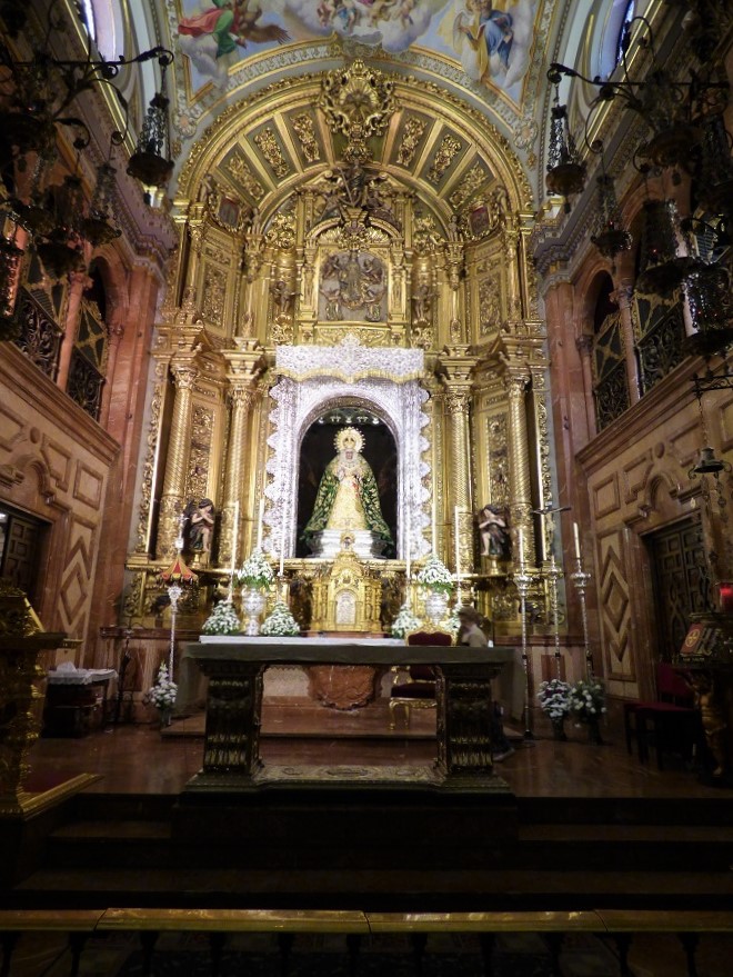 La Esperanza Macarena, en su basílica J.M. PAGADOR