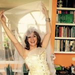 La autora el día que se casó consigo misma, mucho antes de la pandemia y como si la vaticinara.