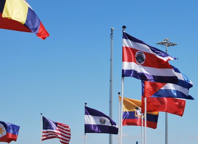Banderas de países iberoamericanos o con una gran comunidad hispanohablante. PROPRONews