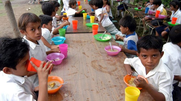 Los niños es el colectivo más vulnerable frente al hambre y las epidemias. RTVE