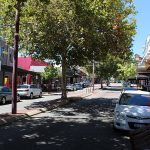 Calle de Subiaco, la sede de Infinity. ¿Permitirían sus habitantes una mina de litio en su entorno?