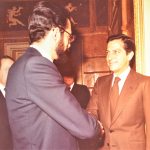 Larga trayectoria de un periodista experimentado. Aquí, con Adolfo Suárez, recién elegido presidente en La Moncloa. PROPRONews