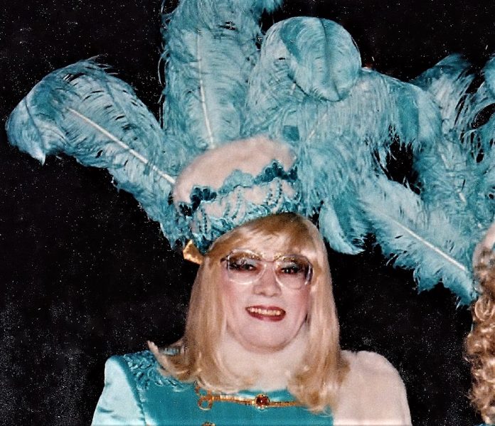 José Mª Pagador, fundador del nuevo Carnaval, disfrazado en los años 90. ARCHIVO J.M. PAGADOR