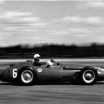 Menditeguy, compitiendo con su Maserati.