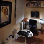 Despacho del periodista en su casa de Sevilla, donde clasifica y sistematiza su archivo. PROPRONews