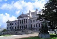 Sede del poder legislativo uruguayo.