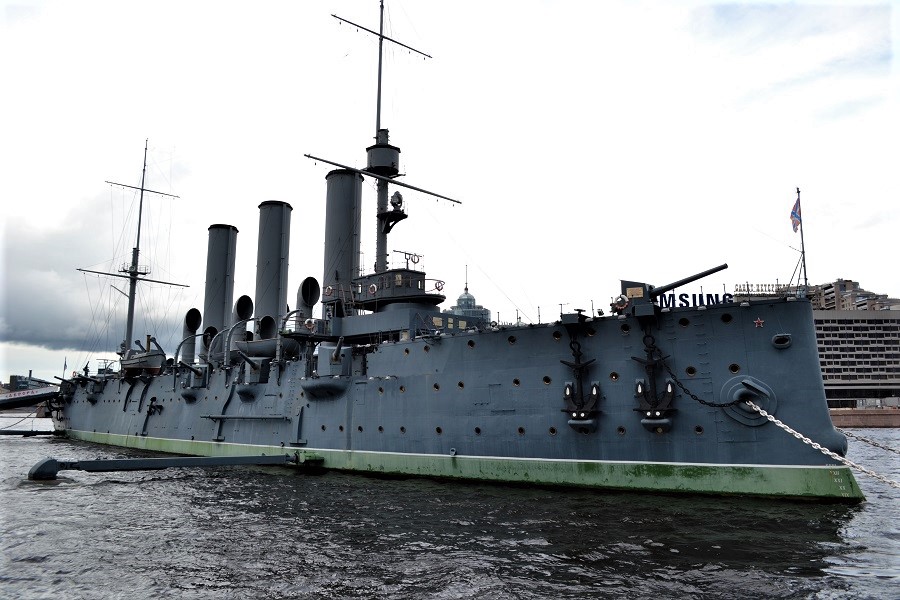 El viejo crucero ruso Aurora, hoy museo. J.M. PAGADOR.