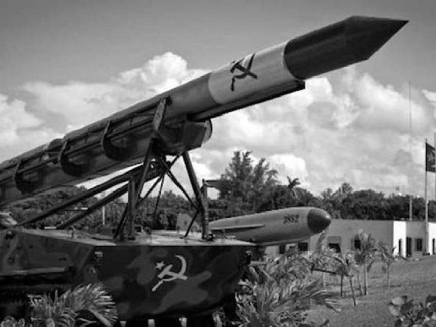 Rusia retiró sus bases y misiles de Cuba. RTVE