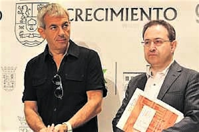 Carlos Sobera presentó las cuatro ediciones de los premios Ceres. JUNTAEX