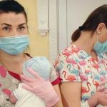 Enfermeras ucranianas con niños nacidos por gestación subrogada. RTVE
