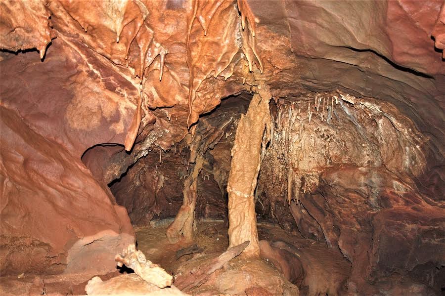 Cuevas del Carrucho o Ronda Este. H. COLLADO.