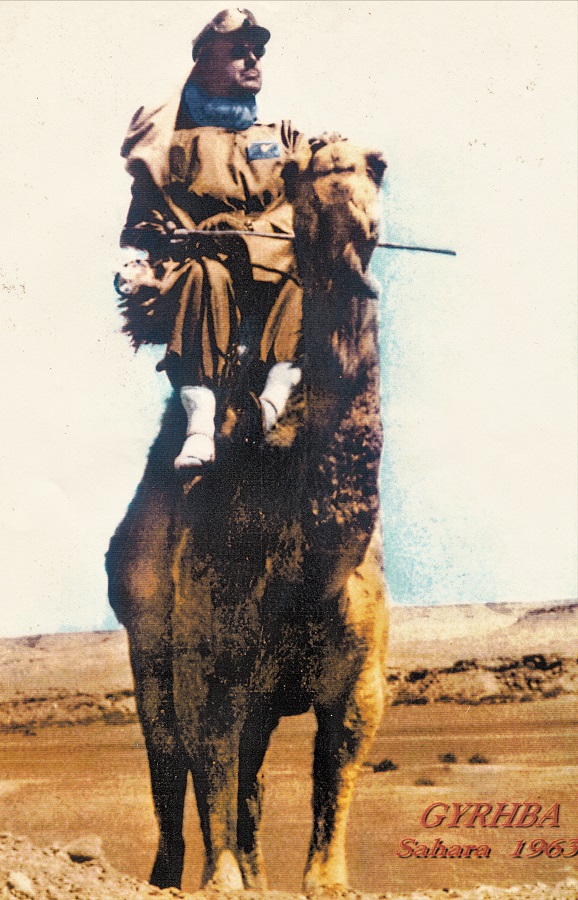 El entonces comandante Joaquín Pagador Rodríguez, en su época de destino en la Agrupación de Tropas Nómadas del Sáhara.