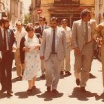 Yo (dcha) con los primeros presidente y alcalde socialistas extremeños tras la victoria de 1983.