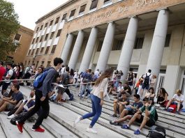 ¿Pueden desaparecer las universidades tal como hoy las conocemos? La educación pública es clave para el futuro. RTVE