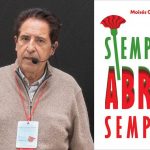 El autor y su nueva obra.