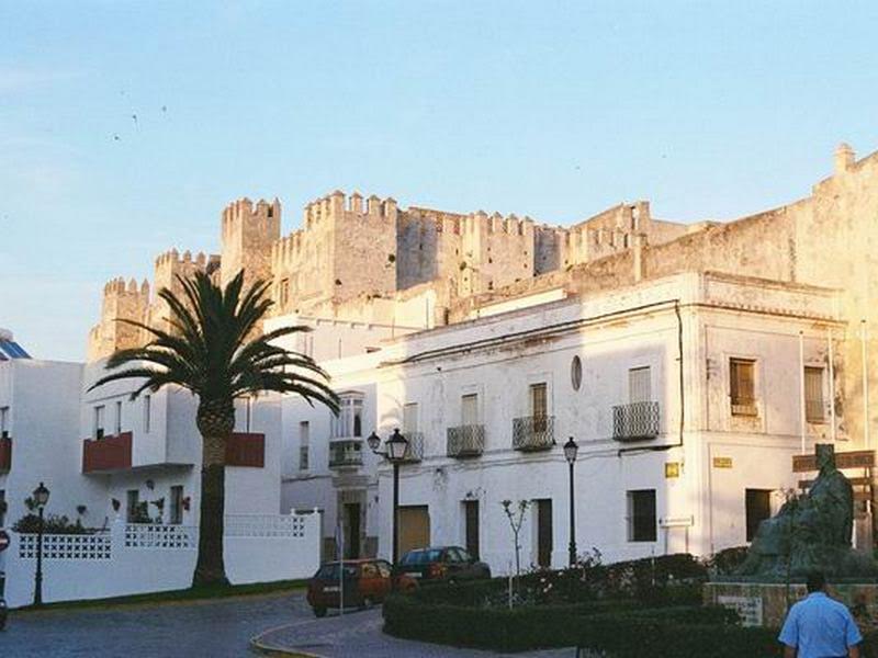 Por las dependencias militares del castillo de Tarifa empezaron a circular libros antifranquistas