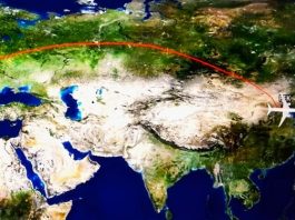 10.000 kilómetros de vuelo y el periodista en la Gran Muralla. J.M. PAGADOR