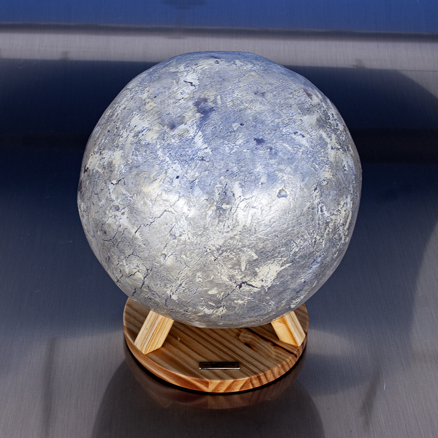il mondo XVI Hebe - Ø 27,5 cm – 3,8 Kg – piedra Puzporex patinada