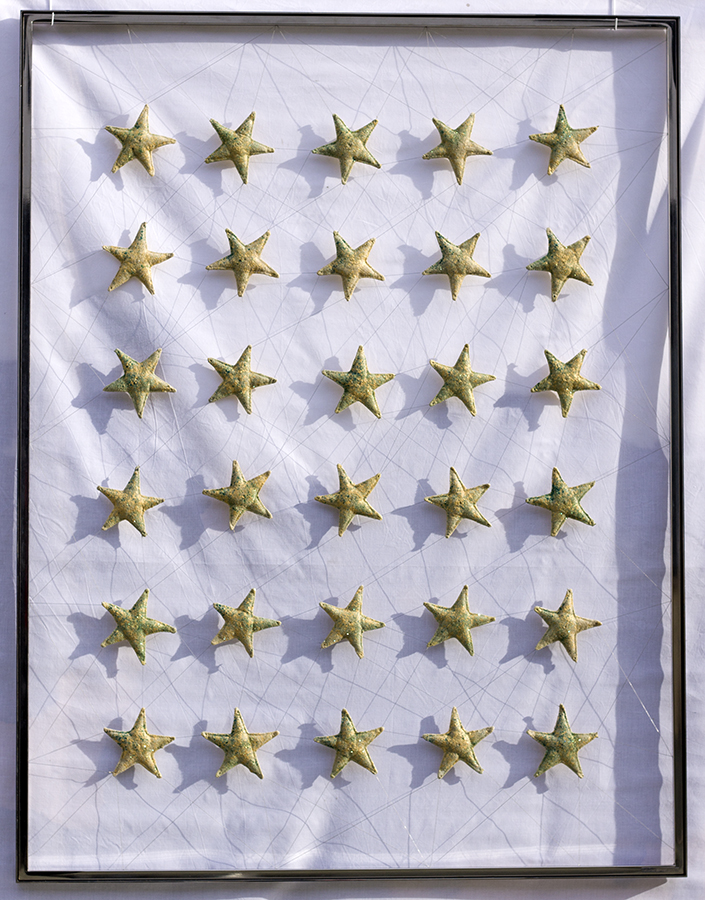 Constelación Cartesiana VI gold - 138 x 106 cm – TM s algodón tensionado