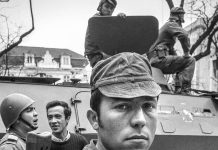 Fernando Salgueiro Maia, uno de los héroes del 25 de Abril, en el cincuentenario de la revolución Salgueiro Maia, héroe de la Revolución de los Claveles, en la mañana del 25 de abril de 1974.