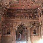 Blas Curado investigando manicomios en la India. Mary Chel Soto